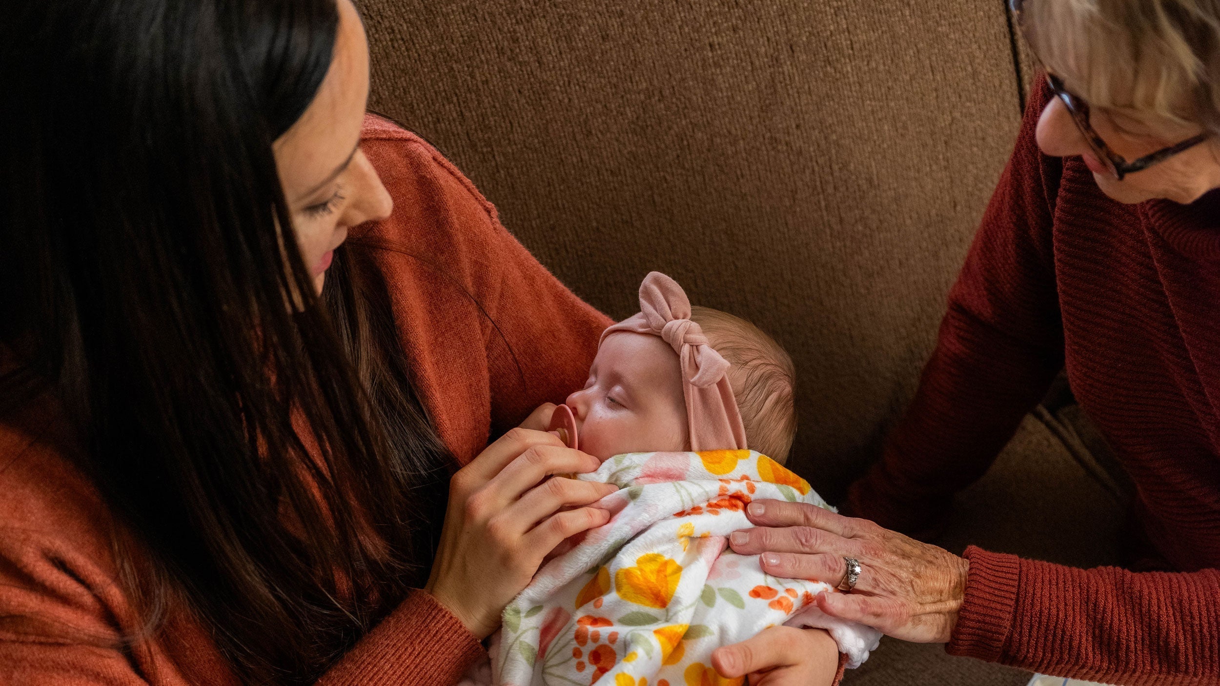 Swaddling Made Simple: Tips for Wrapping Precious Gifts