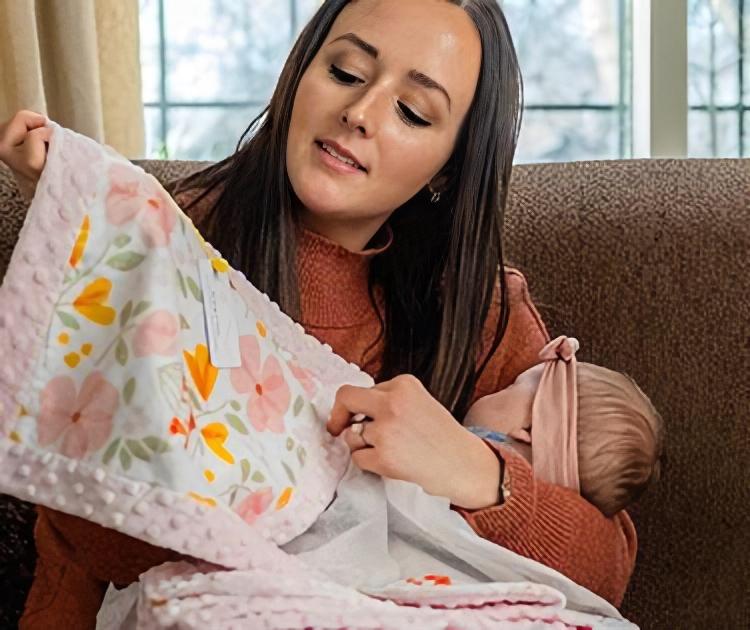 Lil lovey blanket mobile new